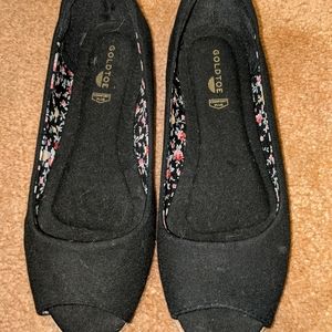 Goldtoe Black Open Toe Flats